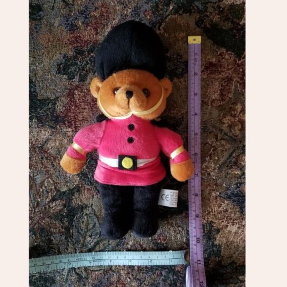 Winnie the Pooh & Beefeater teddy bear, A.A. Milne, soft toy classics, Disney - Picture 15 of 16